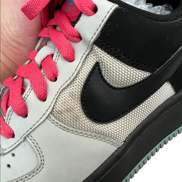 NIKE AIR FORCE 1 Flamingo. Size 6Y - Picture 8 of 8